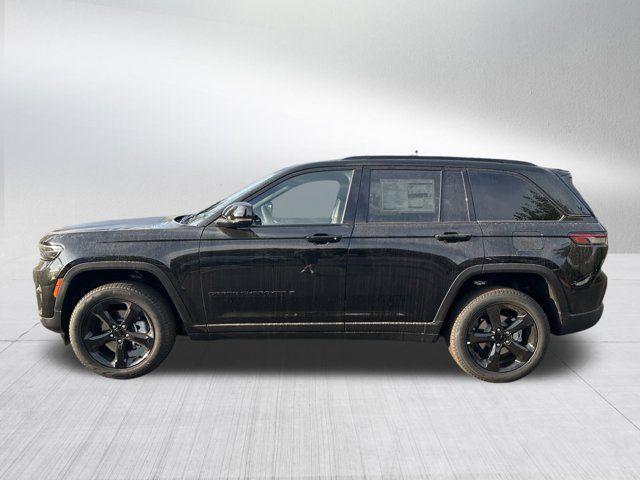 new 2025 Jeep Grand Cherokee car, priced at $39,735
