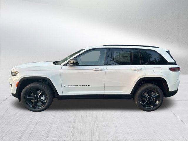 new 2025 Jeep Grand Cherokee car, priced at $43,840