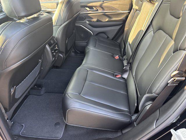 new 2025 Jeep Grand Cherokee car, priced at $47,430