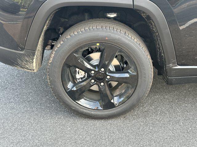 new 2025 Jeep Grand Cherokee car, priced at $47,430