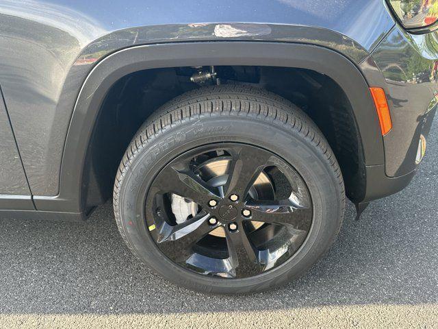new 2025 Jeep Grand Cherokee car, priced at $41,510