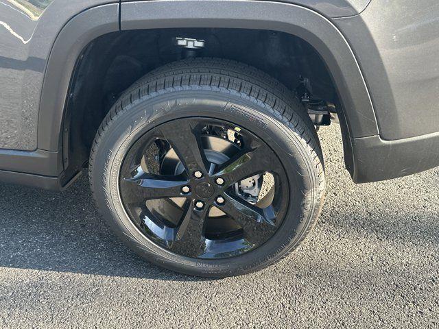 new 2025 Jeep Grand Cherokee car, priced at $41,510