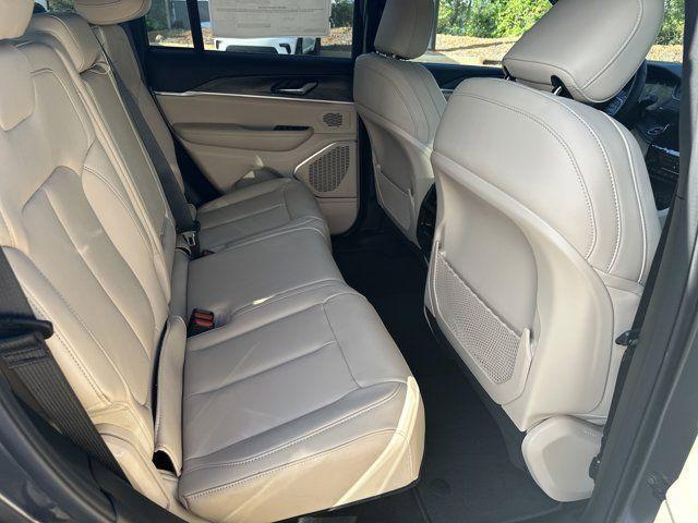 new 2025 Jeep Grand Cherokee car, priced at $41,510