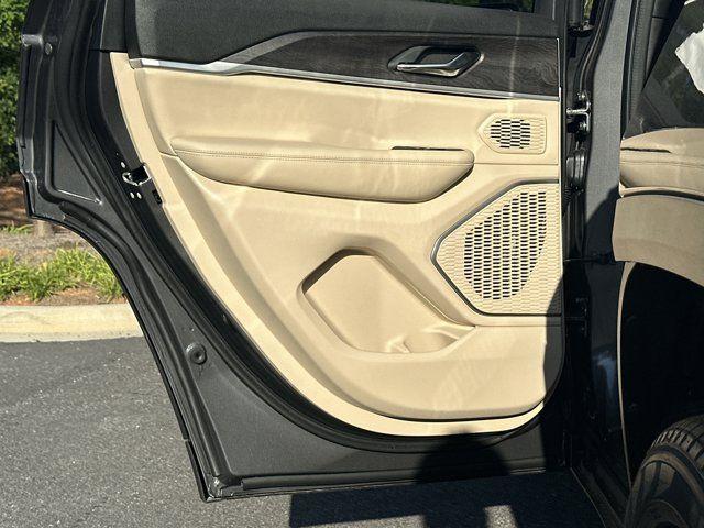 new 2025 Jeep Grand Cherokee car, priced at $41,510