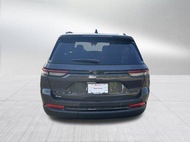 new 2025 Jeep Grand Cherokee car, priced at $41,510