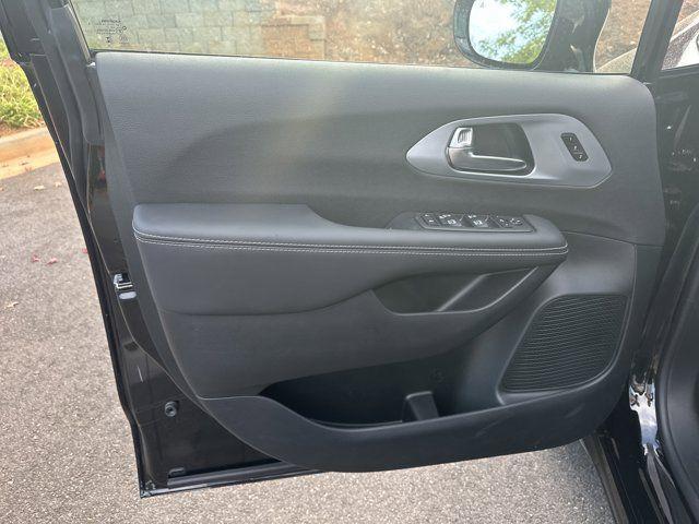 new 2026 Chrysler Pacifica car, priced at $45,535