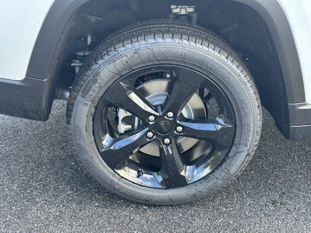 new 2025 Jeep Grand Cherokee L car, priced at $41,240