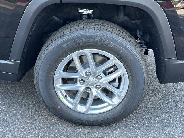 new 2025 Jeep Grand Cherokee L car, priced at $35,125