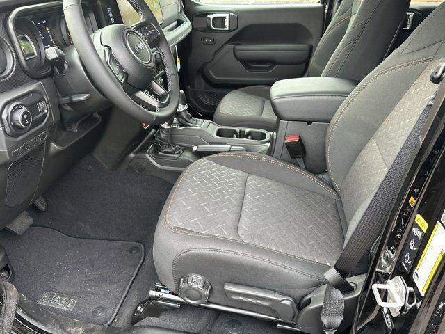 new 2025 Jeep Gladiator car, priced at $48,630
