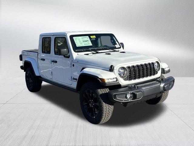 new 2025 Jeep Gladiator car, priced at $39,345