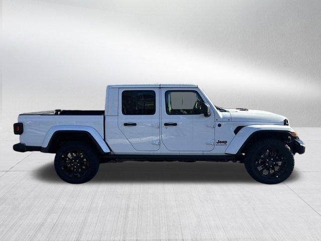 new 2025 Jeep Gladiator car, priced at $39,345