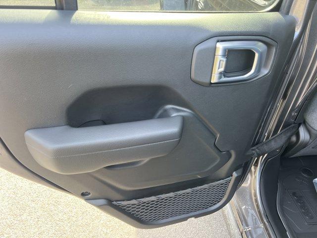 new 2026 Jeep Gladiator car, priced at $56,780