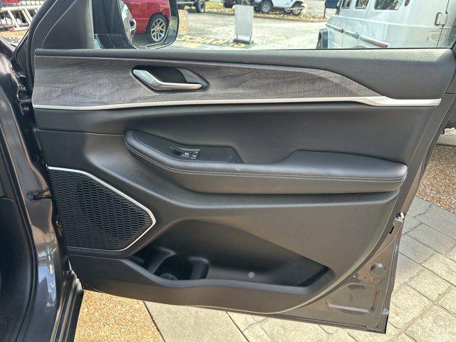 new 2025 Jeep Grand Cherokee L car, priced at $46,530