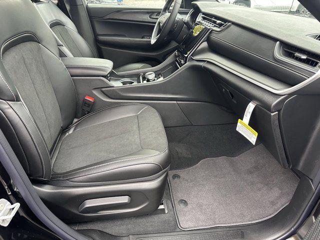 new 2025 Jeep Grand Cherokee L car, priced at $37,730