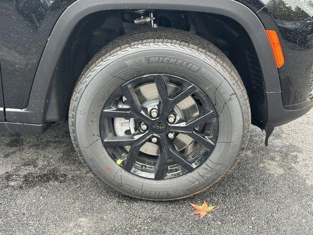 new 2025 Jeep Grand Cherokee L car, priced at $37,730