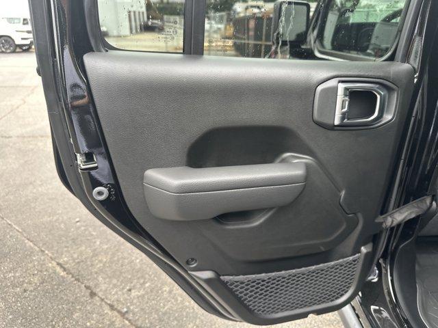 new 2025 Jeep Gladiator car, priced at $48,300
