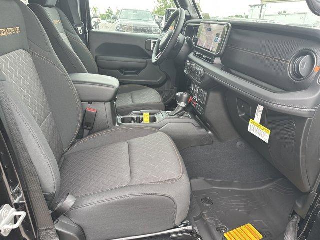 new 2025 Jeep Gladiator car, priced at $48,300