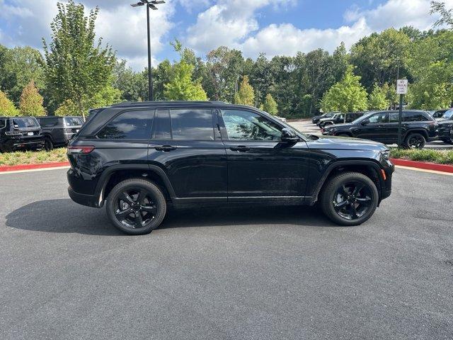 new 2024 Jeep Grand Cherokee car, priced at $47,455