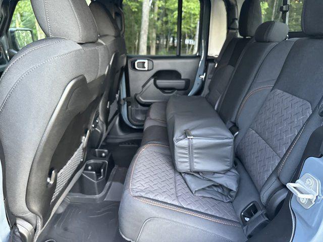 new 2025 Jeep Gladiator car, priced at $48,300