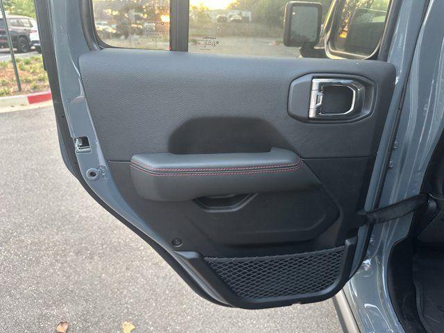 new 2025 Jeep Wrangler car, priced at $57,755