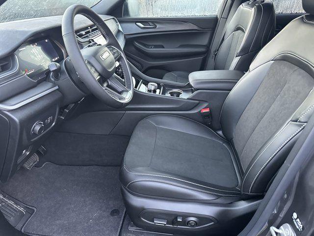 new 2025 Jeep Grand Cherokee car, priced at $37,730