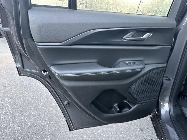 new 2025 Jeep Grand Cherokee car, priced at $37,730