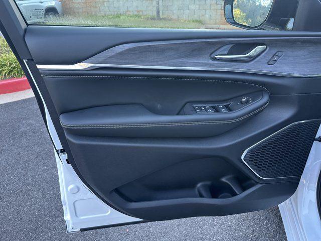 new 2025 Jeep Grand Cherokee L car, priced at $50,990