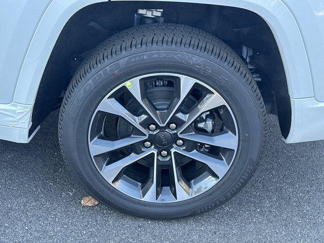 new 2025 Jeep Grand Cherokee L car, priced at $50,990