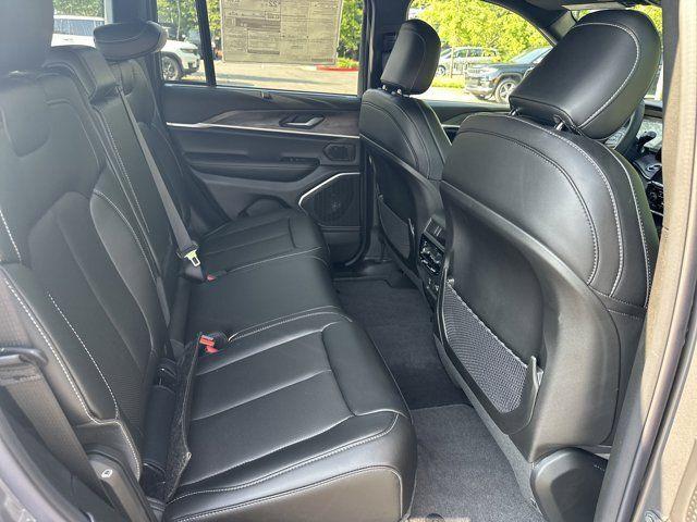 new 2025 Jeep Grand Cherokee car, priced at $44,435