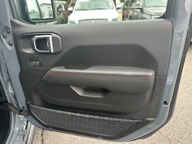 new 2025 Jeep Wrangler car, priced at $52,680