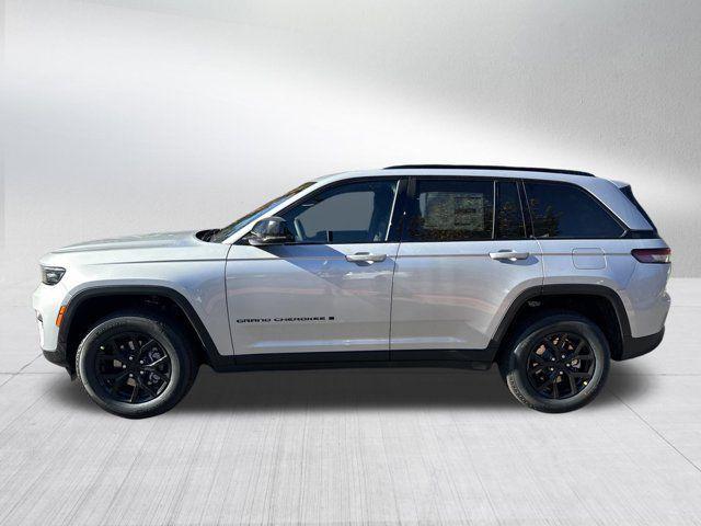 new 2025 Jeep Grand Cherokee car, priced at $37,730