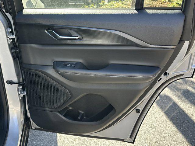 new 2025 Jeep Grand Cherokee car, priced at $37,730