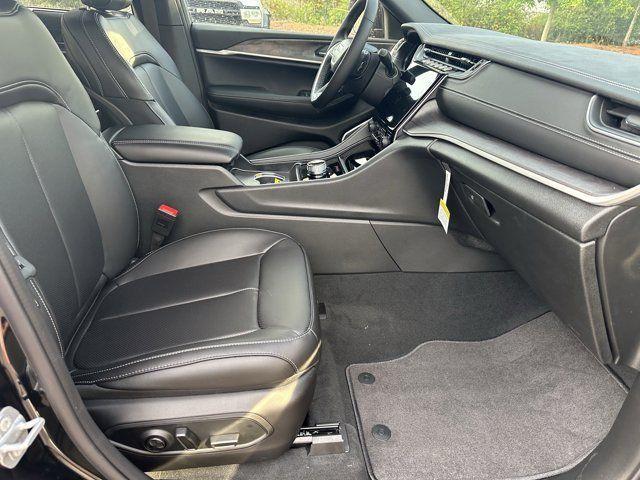 new 2025 Jeep Grand Cherokee car, priced at $44,435