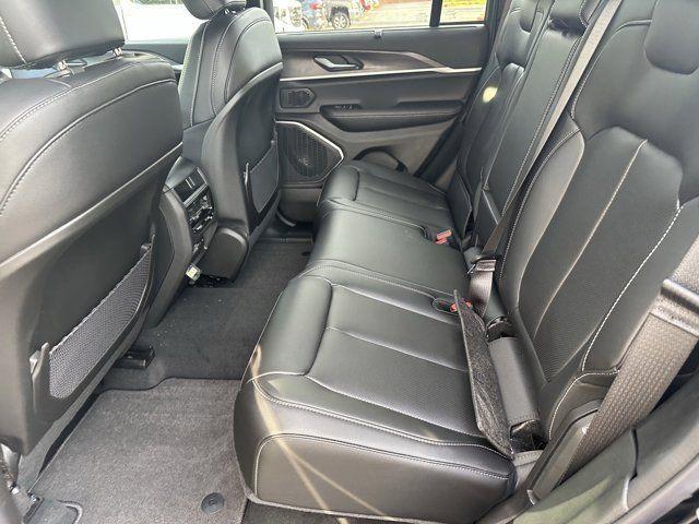 new 2025 Jeep Grand Cherokee car, priced at $44,435