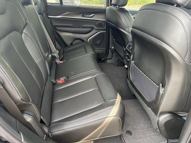 new 2025 Jeep Grand Cherokee car, priced at $44,435