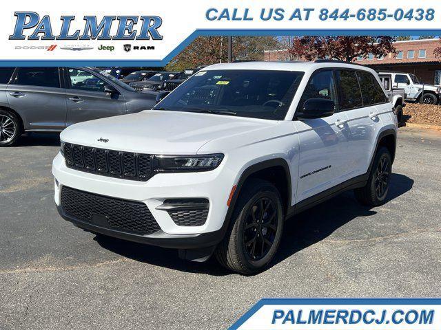 new 2025 Jeep Grand Cherokee car, priced at $37,135