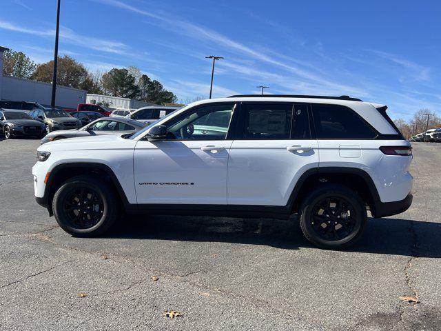 new 2025 Jeep Grand Cherokee car, priced at $37,135