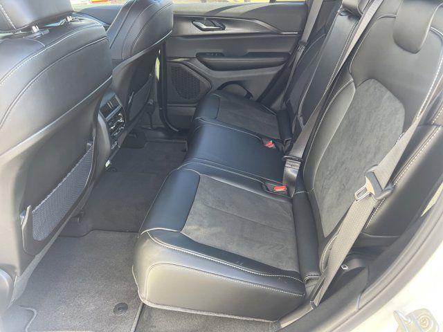 new 2025 Jeep Grand Cherokee car, priced at $37,135