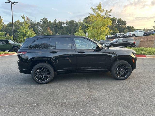 new 2025 Jeep Grand Cherokee car, priced at $60,060
