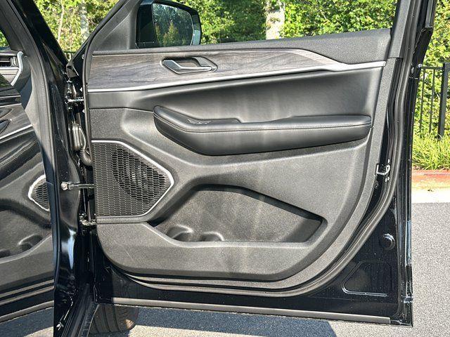 new 2025 Jeep Grand Cherokee car, priced at $44,435