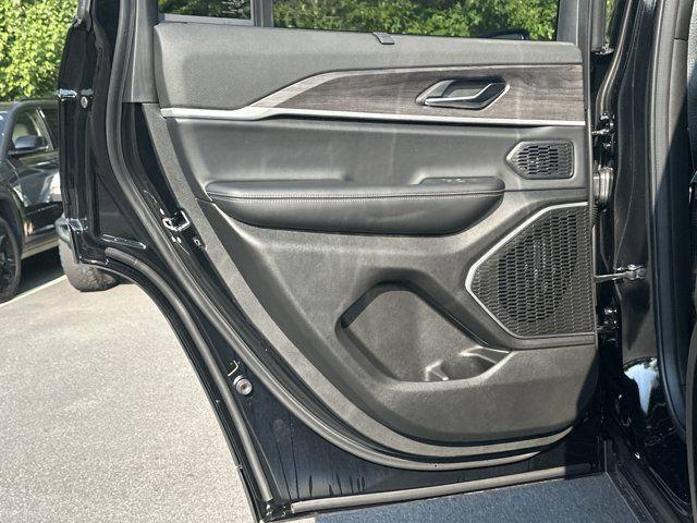 new 2025 Jeep Grand Cherokee car, priced at $44,435