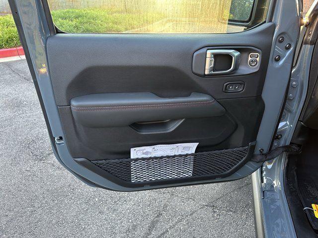 new 2025 Jeep Wrangler car, priced at $59,380