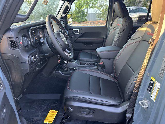 new 2025 Jeep Wrangler car, priced at $59,380