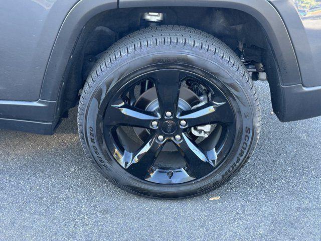 new 2025 Jeep Grand Cherokee car, priced at $37,010