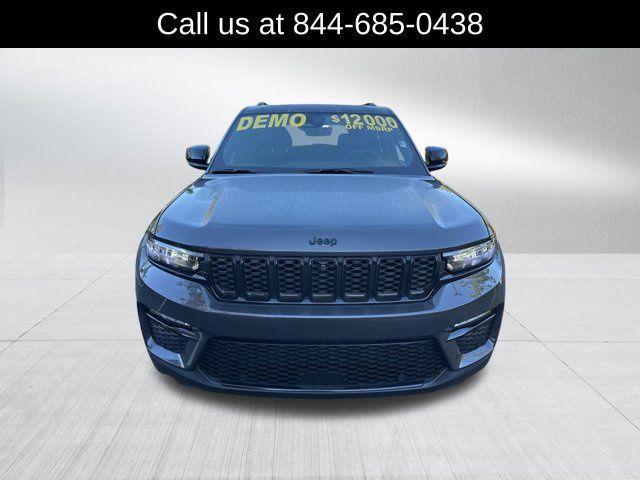 new 2025 Jeep Grand Cherokee car, priced at $37,010