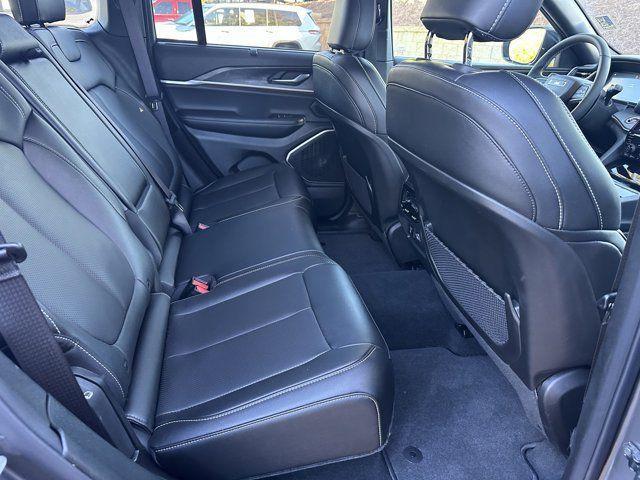 new 2025 Jeep Grand Cherokee car, priced at $37,010