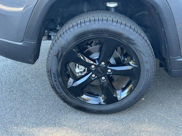 new 2025 Jeep Grand Cherokee car, priced at $37,010