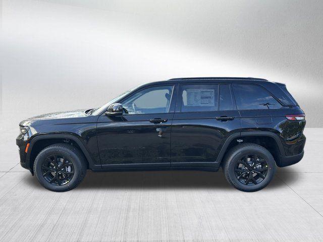 new 2025 Jeep Grand Cherokee car, priced at $37,730