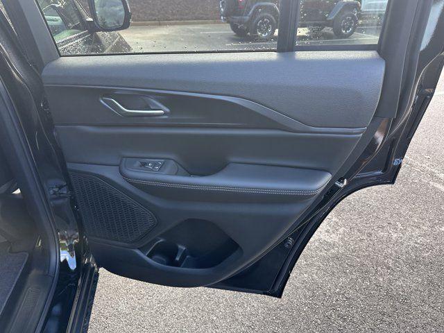 new 2025 Jeep Grand Cherokee car, priced at $37,730