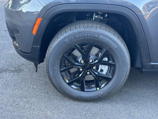 new 2025 Jeep Grand Cherokee L car, priced at $39,730